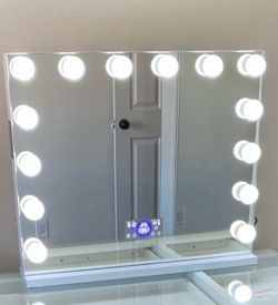 Vanity Mirror with LED Bulbs & Bluetooth
