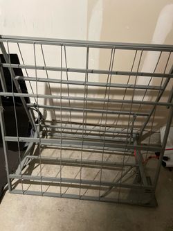 Twin bed railing