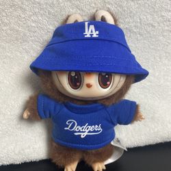 Labubu LA Dodgers baseball MLB outfit: shirt and hat Los Angeles
