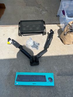 Dual Arm Monitor Stand Monitor Wall mounted
