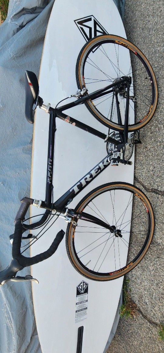 Trek 2200 Alpha Sl Road Bike