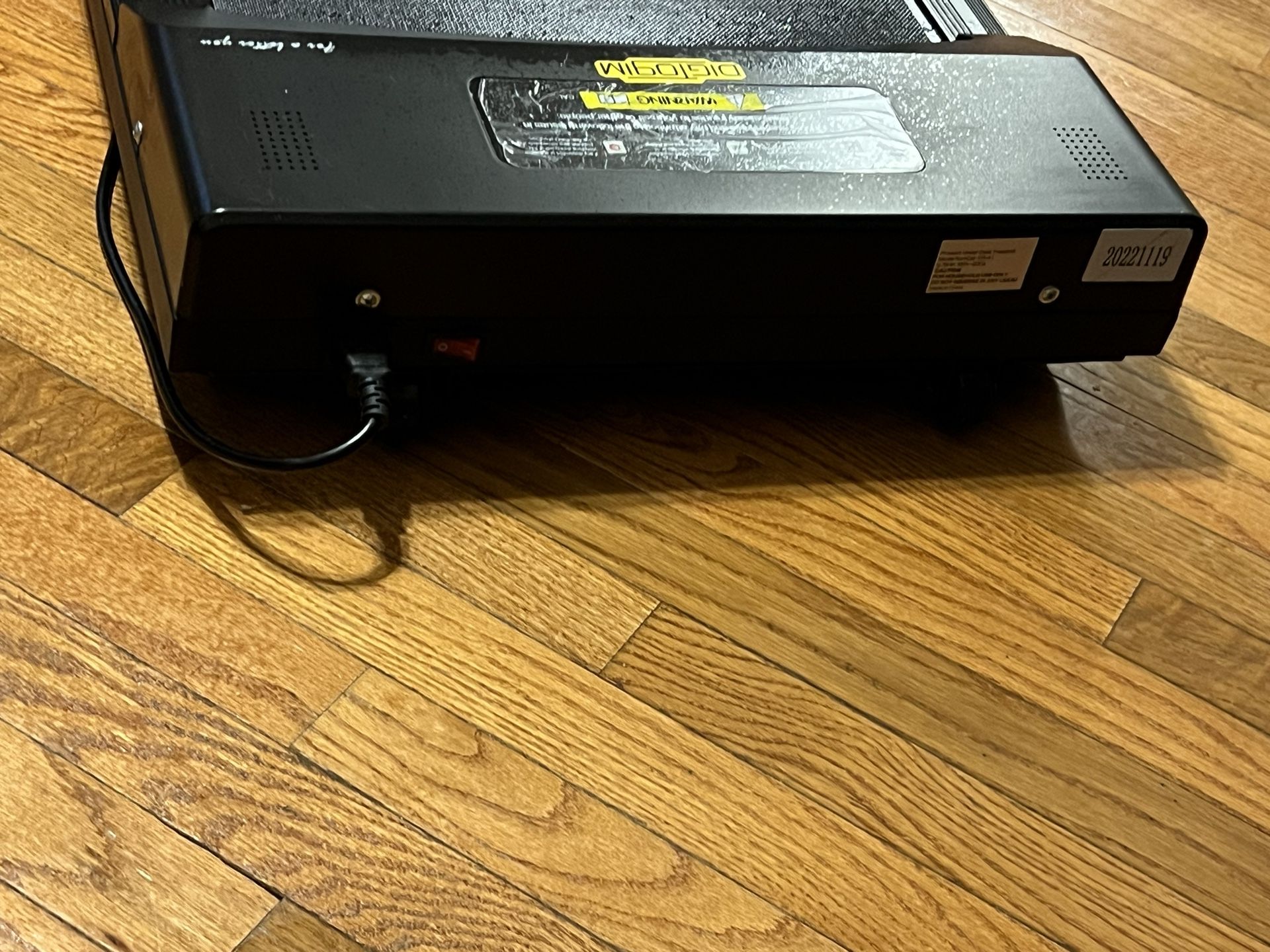 Digtogim - Treadmill - Excellent - Brand New (used 3 X)