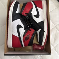 Nike Air Jordan 1 OG Black Toe 2016 Size 10.5
