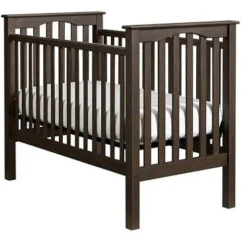 Pottery Barn Kids Kendall Crib