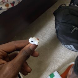 2nd Gen Right AirPod Pro