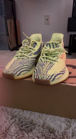 Adidas yeezy boost 350 v2 semi frozen yellow