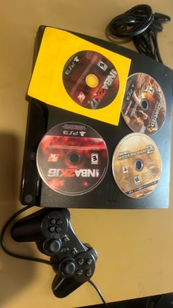 PS3 slim 160 gig w games and control