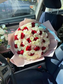100 Rose Bouquet