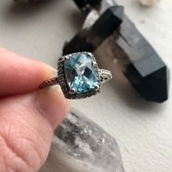 Blue Topaz Ring 