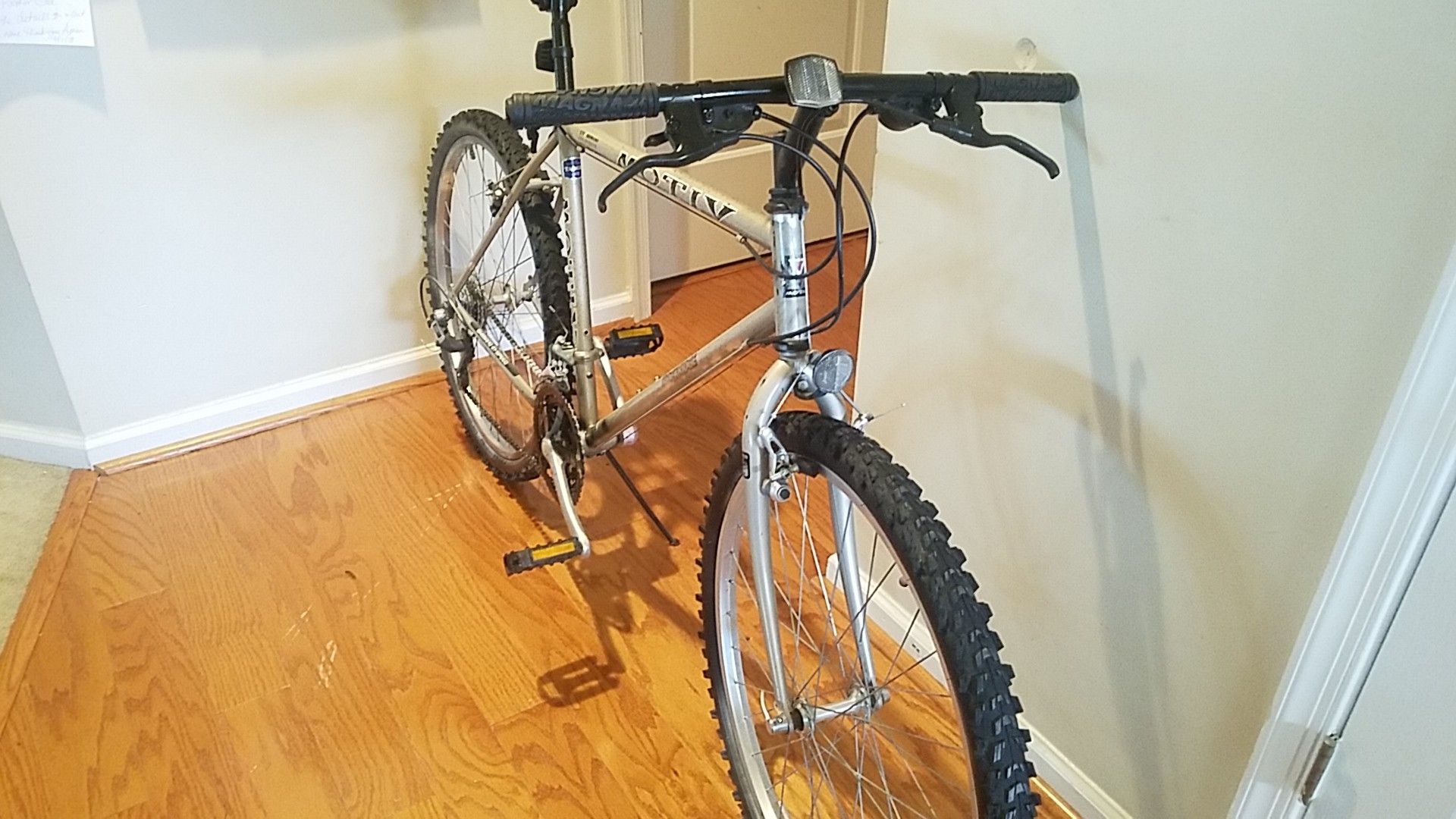 Motiv 26 inch mountain bike new arrivals