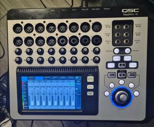 QSC TouchMix-16 Digital Mixer