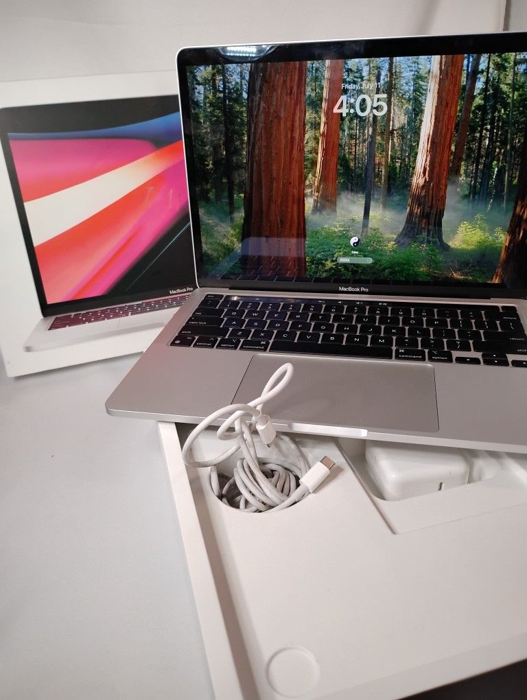 Apple MacBook Pro Silver 13" Touch Bar