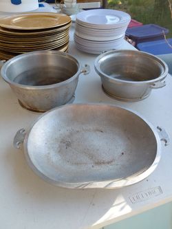 Set of pans $25