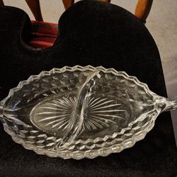 Unique Snack Dishe With Curvy Divider