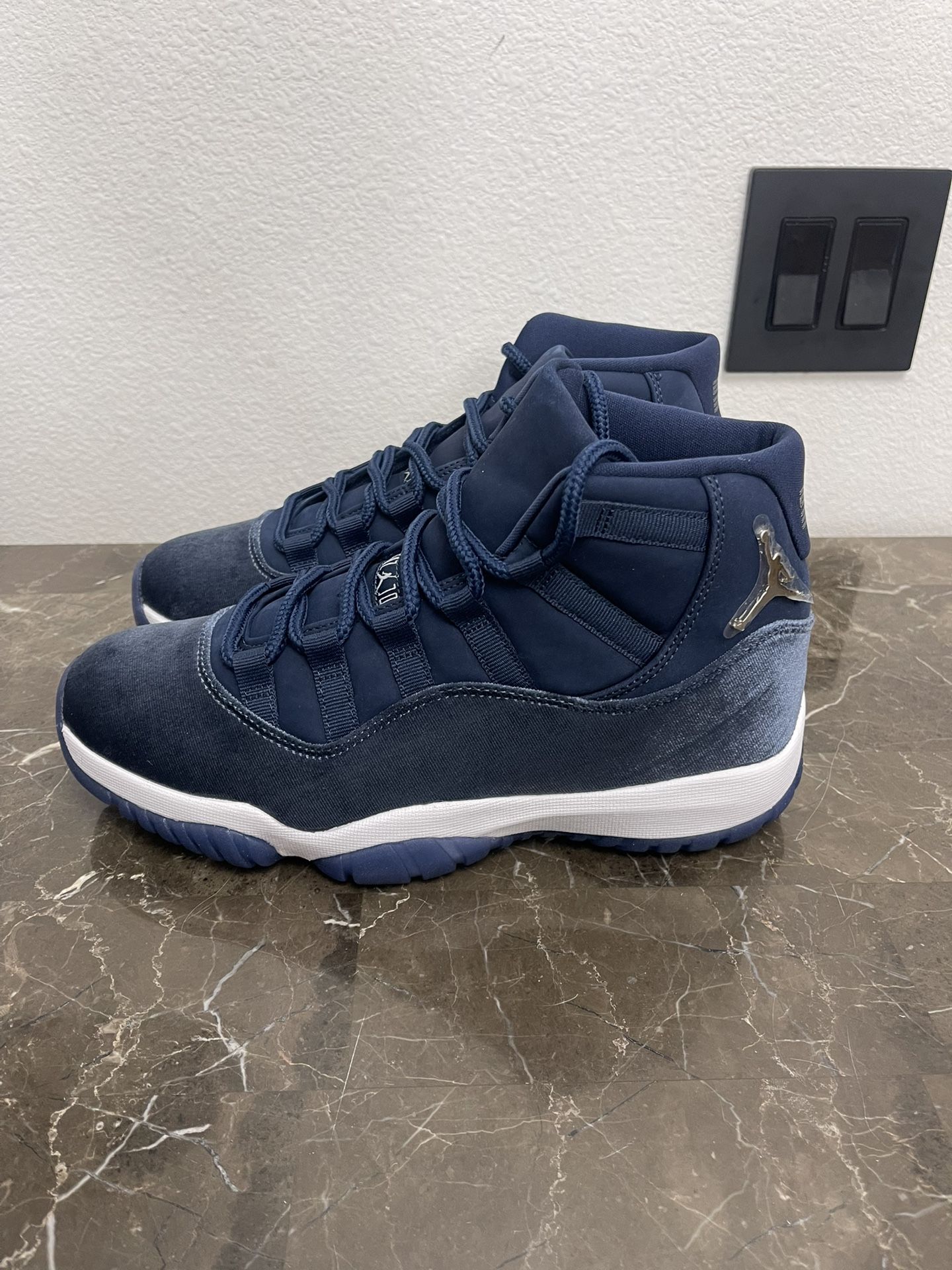 New! Women’s Air Jordan 11 Retro, Size 9 Midnight Navy Velvet, Metallic Silver