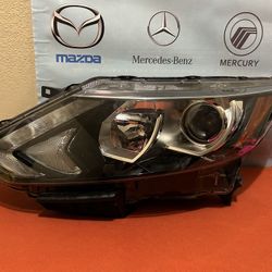 Nissan Rogue Sport Headlight 