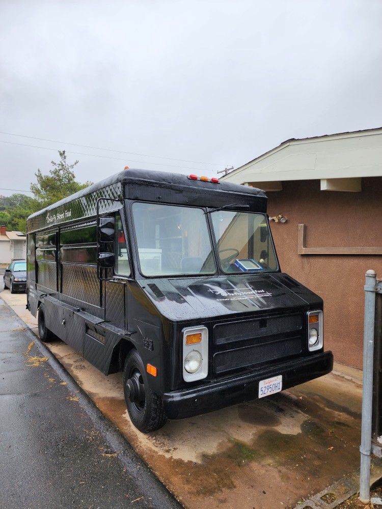 Food Truck For Sale
