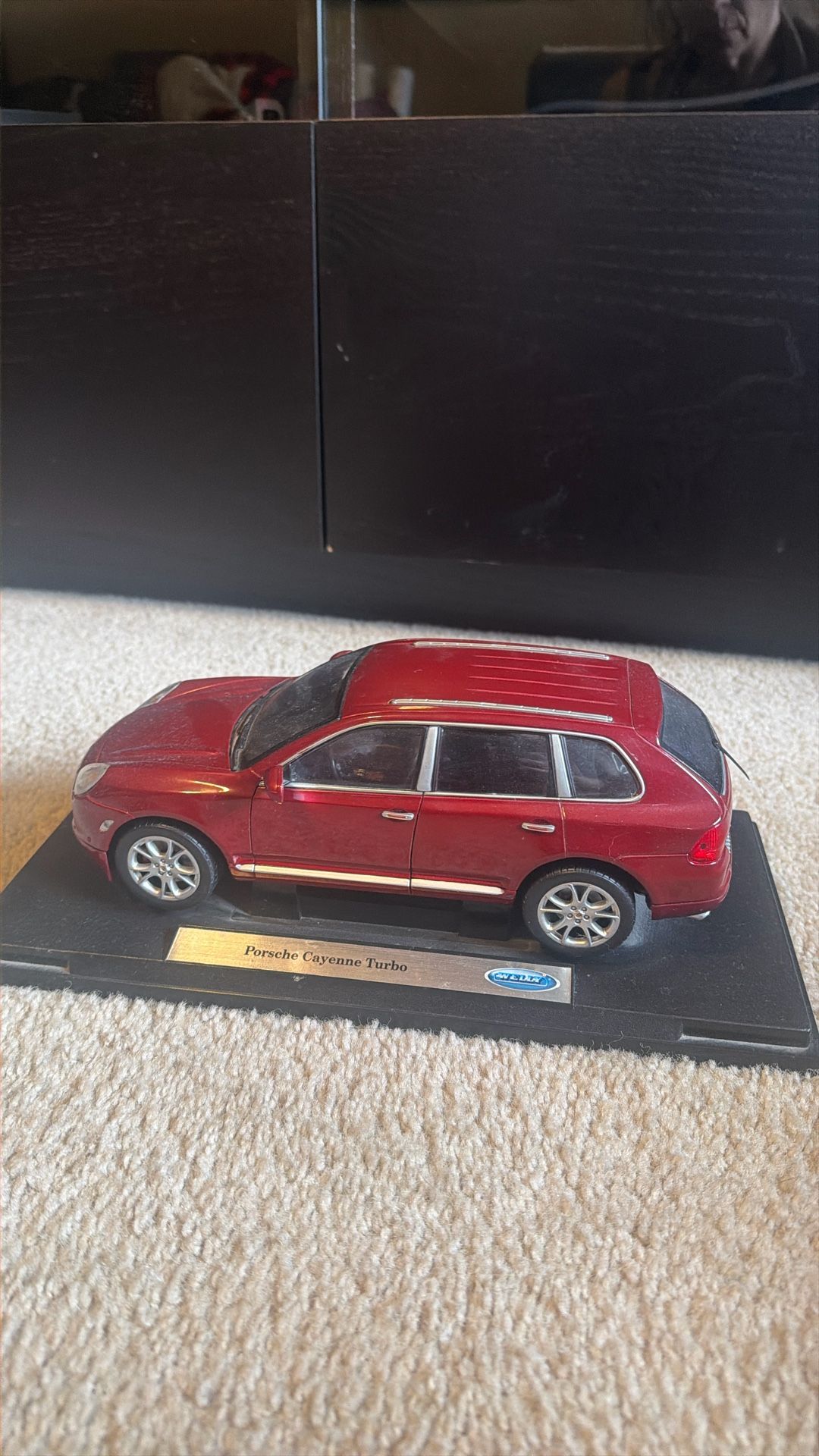 Toy Model Porsche Cayenne Turbo