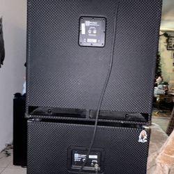 Ampeg Portaflex PF800 Head, PF-410HLF 4x10/PF-115LF 1x15 800W Bass Amp Stack