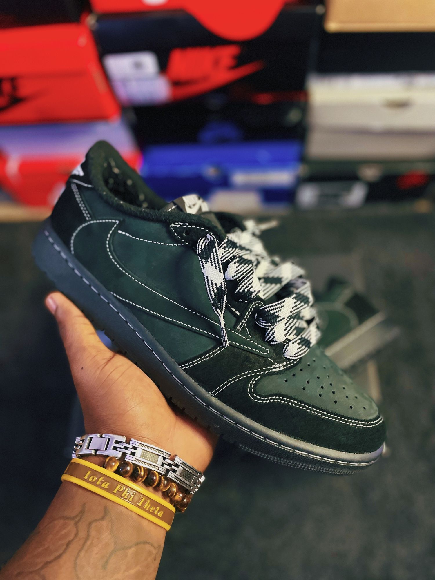 Travis Scott x Jordan 1 Lows 