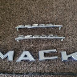 Mack RS600l Truck Emblem Letters Part