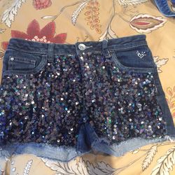 Girls shorts. 14-16 pics of sizes $10 for Justice $5 for others