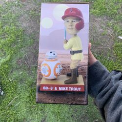 Brand New Mike Trout Bb8 Bobble head