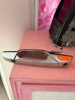 Escalade Car handles