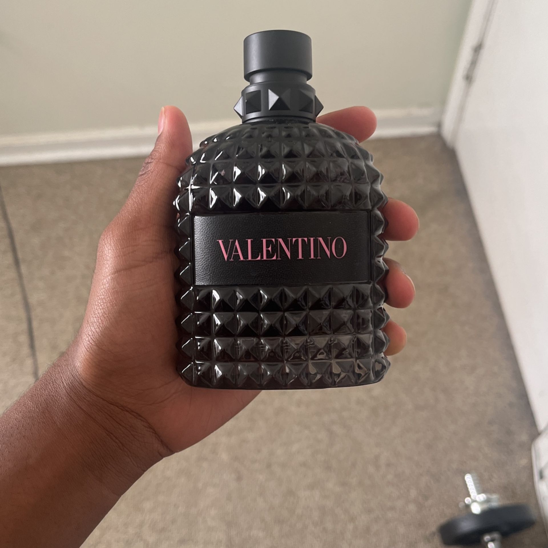 Valentino Born In Roma 5.07 Oz