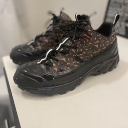 Burberry Shoes Size 10