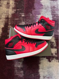 Size 11 - Jordan 1 Mid Reverse Bred