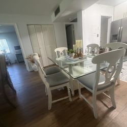 Glasses Table And 6 Chair