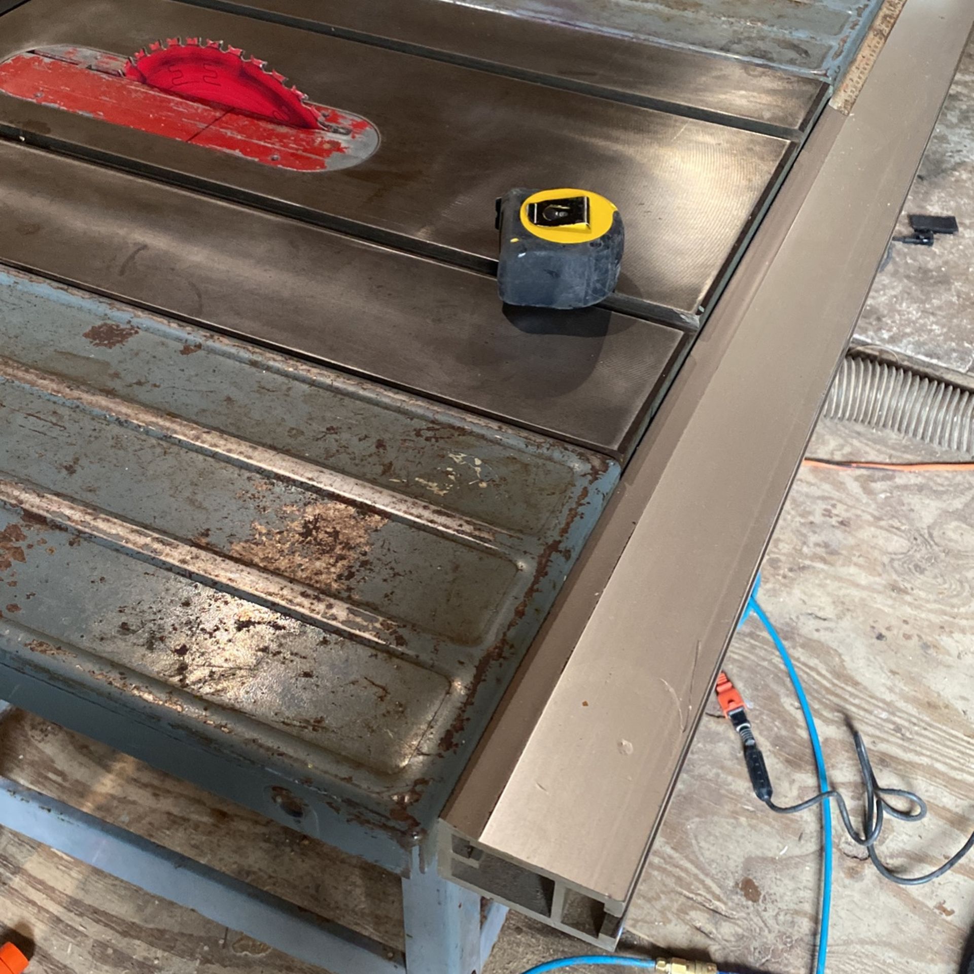 Delta Table Saw