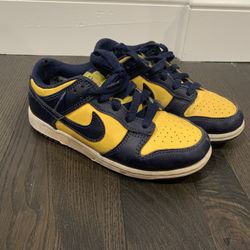 Kids Shoes Size 2 Nike 