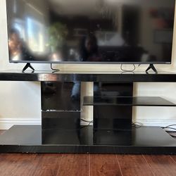 Modern Black Glossy TV Stand / Entertainment Center with Glass Shelves