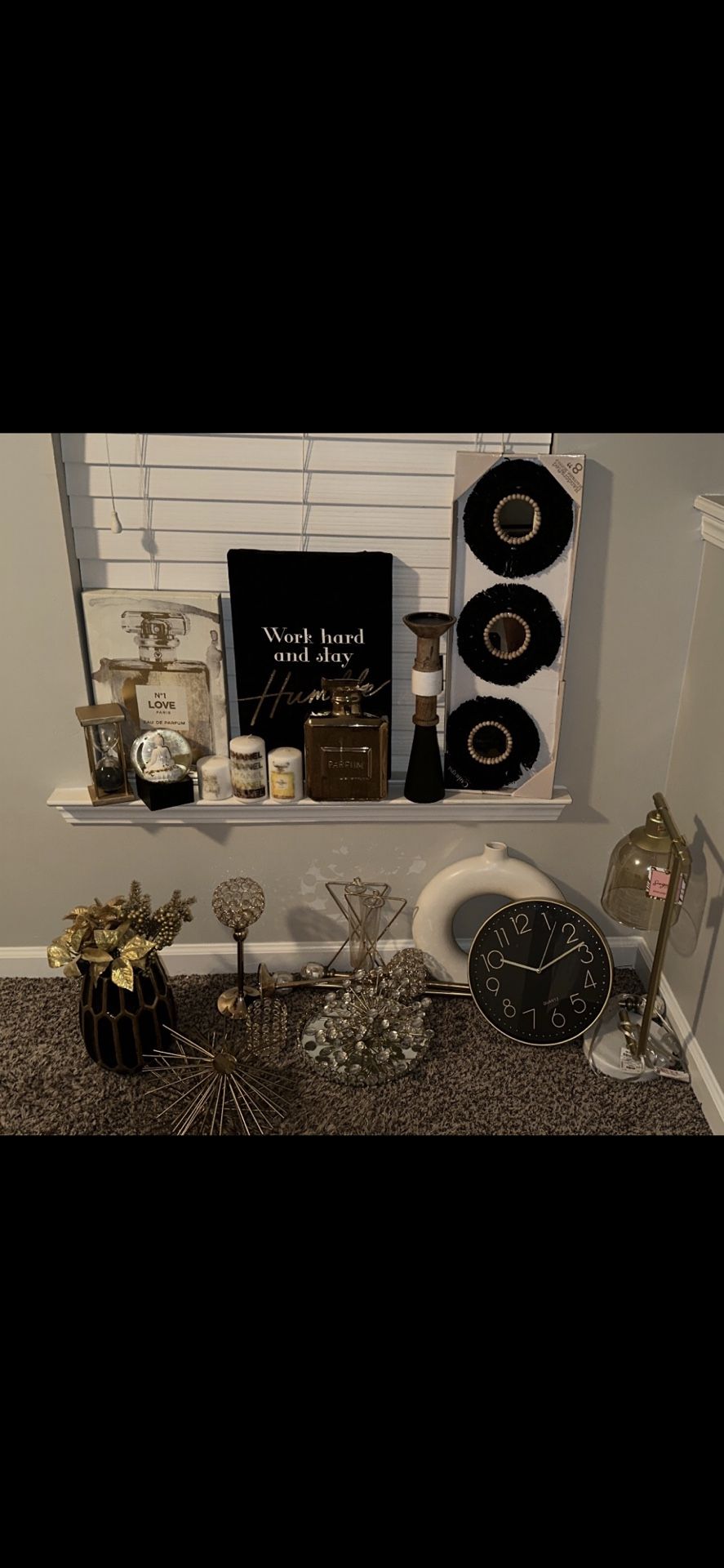 Decor Black/Gold for Sale in Union City, GA OfferUp