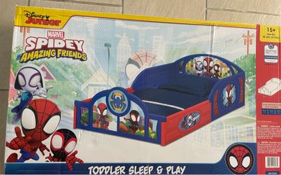 Spidey Toddler Bed with Mattress and Sheets