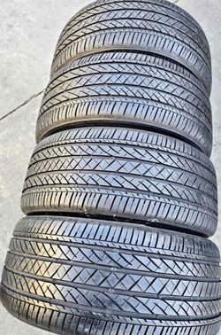 235/40/19 Brisgtone set de Tires en buenas conditions de vida