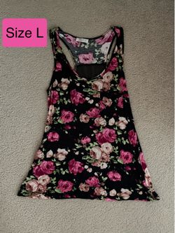 Pink/Black Flower Top Size L $5
