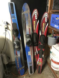 Water skis