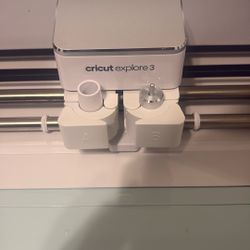 Cricut Explore 3 Cutting Machine 