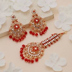 Fashion Earrings & Tikka Set