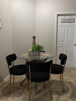 Dinning Table Set With 4 Chairs