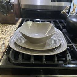 Dish Set
