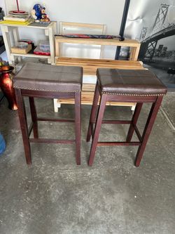 Bar height stools new 32”