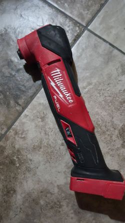 Milwaukee Fuel Cordless Oscillating Multi-Tool