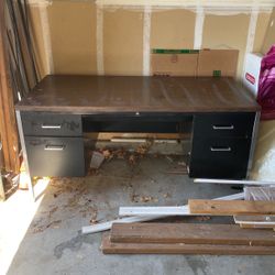 Heavy Duty Metal Desk