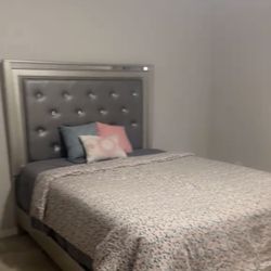 Rent Room For Woman 