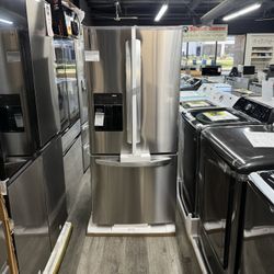 💥FINANCING AVAILABLE 💥 LG 30”(w) Stainless Steel French Door Refrigerator With Ice Maker And Water Dispenser🔥🔥