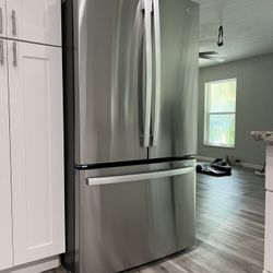 GE Refrigerator 